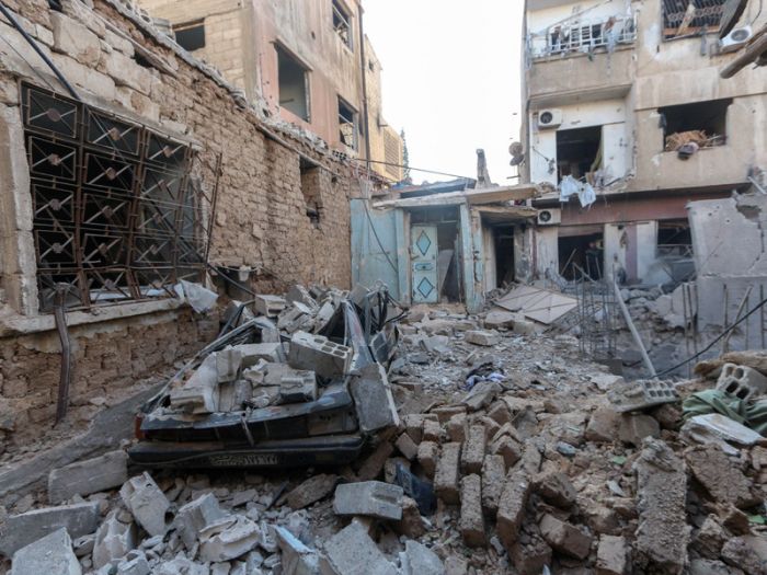 "Коммерсант": наемники из РФ погибли в Сирии при попытке захвата нефтезавода местными предпринимателями 