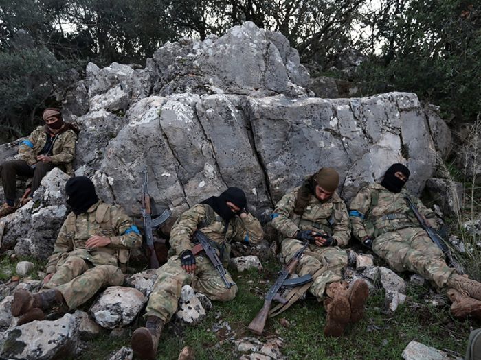 Курды опровергли наличие договоренностей с Асадом о совместной обороне Африна 