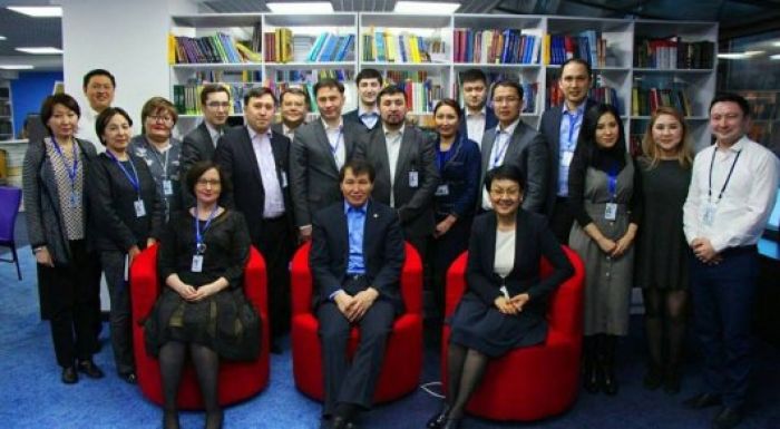 ​Алик Шпекбаев рассказал, как будет менять мышление госслужащих 