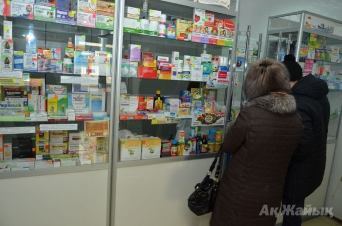 "Вынуждают пациентов покупать лекарства". Досаев дал поручения Минздраву