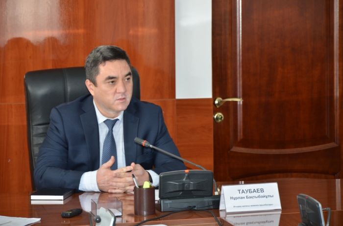 Мэрия делится шишками 