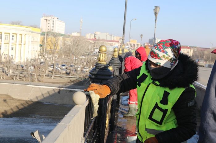 «Убирая улицу, построила дом...»