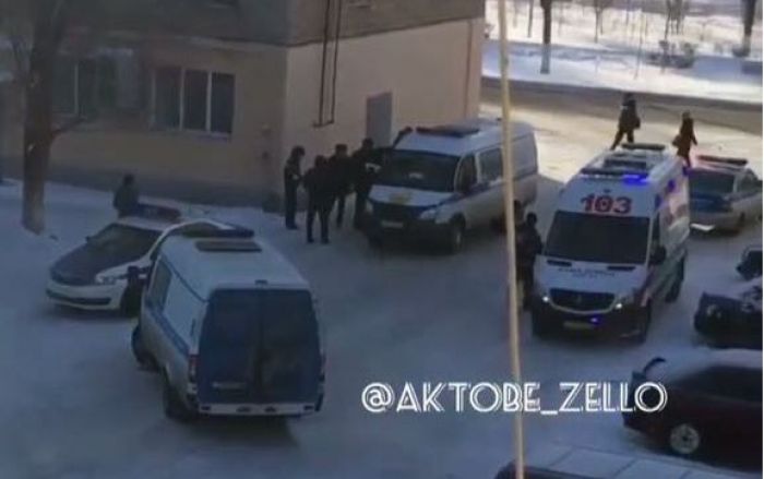 ​Возле здания акимата в Актобе произошла стрельба - СМИ 