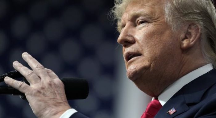 ​Трамп "громко" прокомментировал окончание расследования его связей с Россией