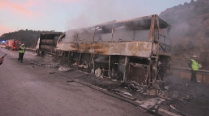 ​13 человек погибли в Турции в результате ДТП 