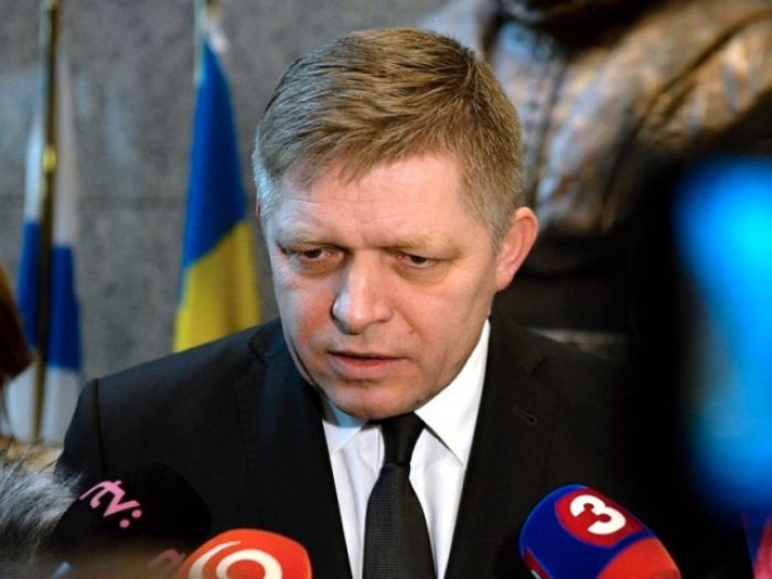  В Словакии на фоне массовых протестов из-за убийства журналиста премьер предложил свою отставку  