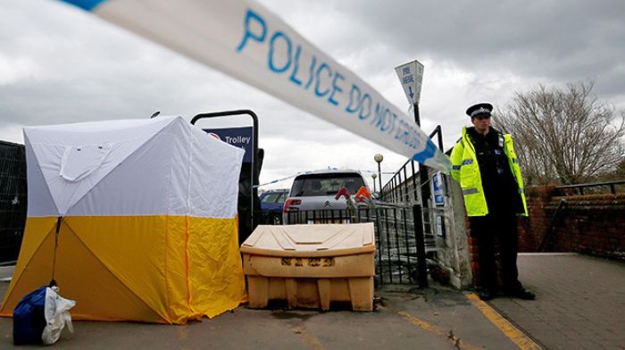 Версия: яд, которым отравили Скрипаля, находился в чемодане его дочери 