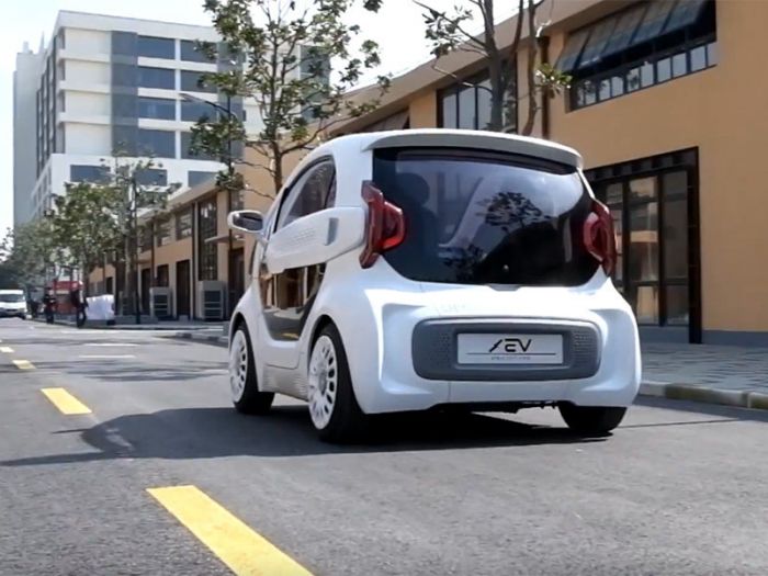 В Шанхае представили бюджетный электрокар, напечатанный на 3D-принтере за три дня  