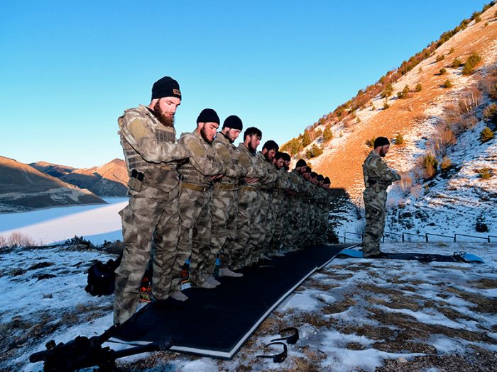 Ливанское издание рассказало о планах Путина направить в Сирию "100 000 чеченцев" 