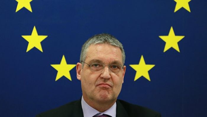 ЕС из-за "дела Скрипаля" принял решение отозвать своего посла в России для консультаций  