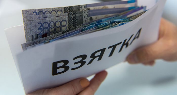 В Шымкенте при возврате "сдачи" от взятки задержан прокурор 