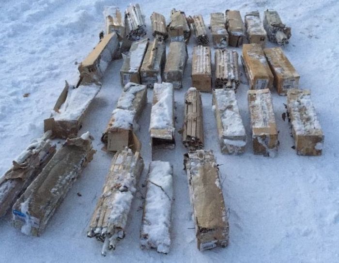 Ртутные лампы обнаружены на льду возле Петропавловска 