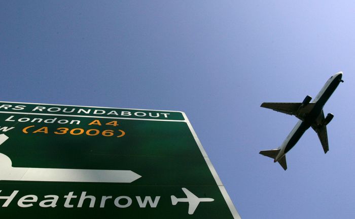 Капитан рассказал о деталях досмотра российского самолета в Лондоне 