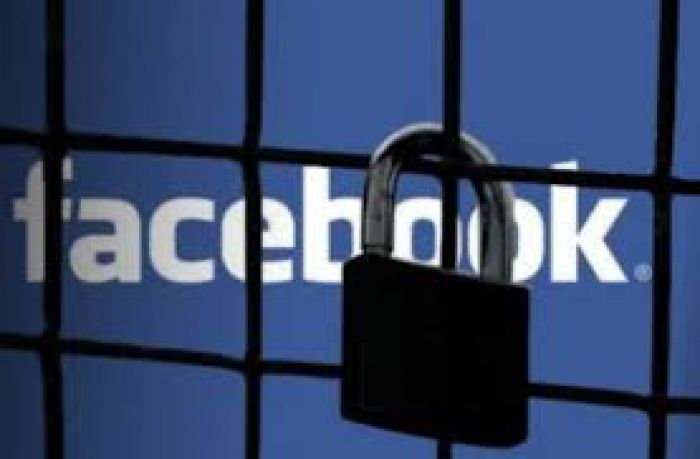 Facebook заблокировал аккаунты и страницы, связанные с российской "фабрикой троллей" 