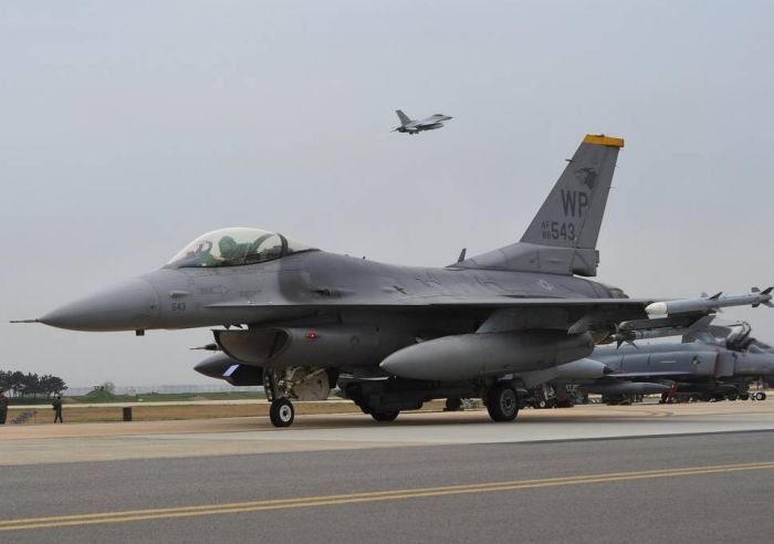 Авиакомпании получили предупреждение о подготовке военного удара по Сирии  