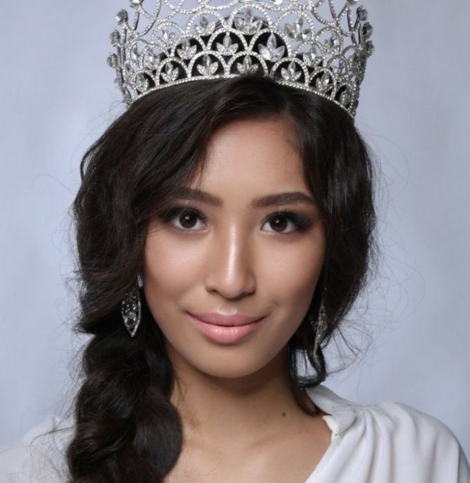 «Мисс Казахстан»: Профессию учителя не брошу