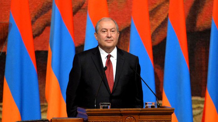 Президент Армении заявил, что теперь живет в стране мечты 