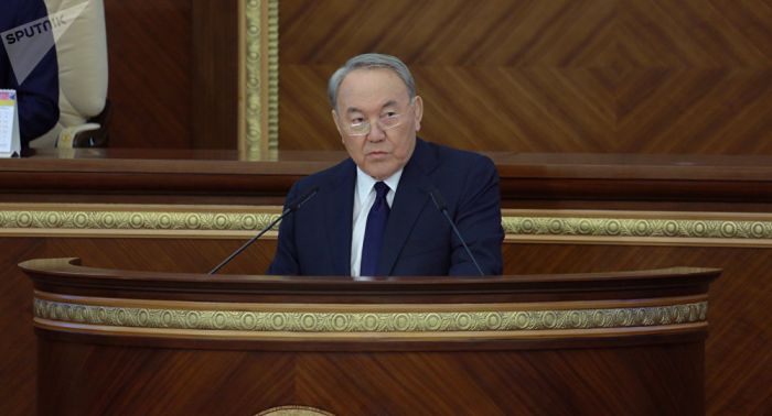 Ставьте на место, кем бы они не были: Назарбаев высказался о провокаторах 