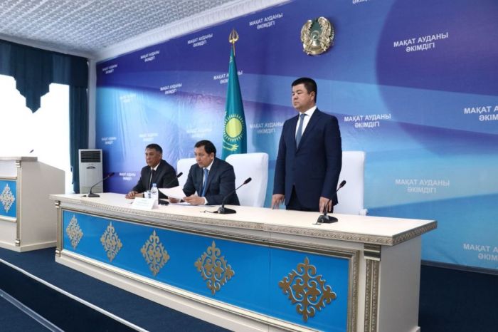 Смена в Макате