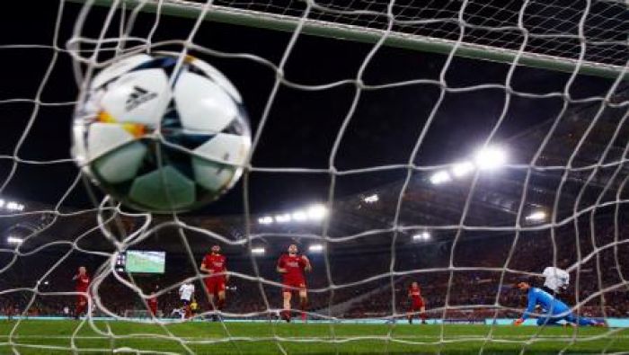 В финале Лиги чемпионов УЕФА мадридский "Реал" сыграет с "Ливерпулем"  