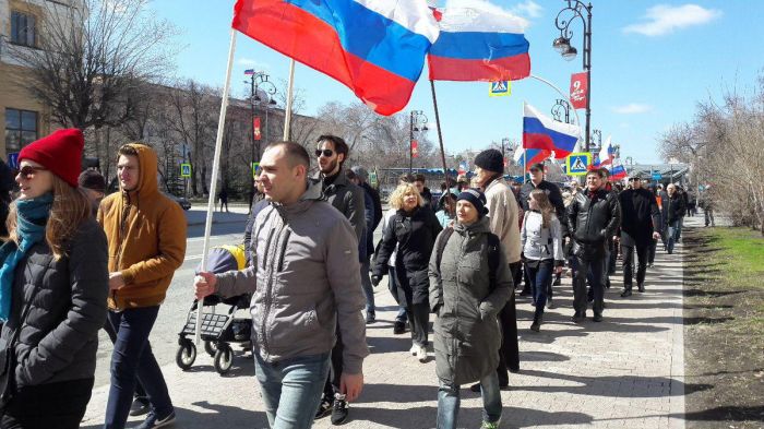 Митинги "Он нам не царь" в Красноярске и Якутске обернулись массовыми задержаниями  