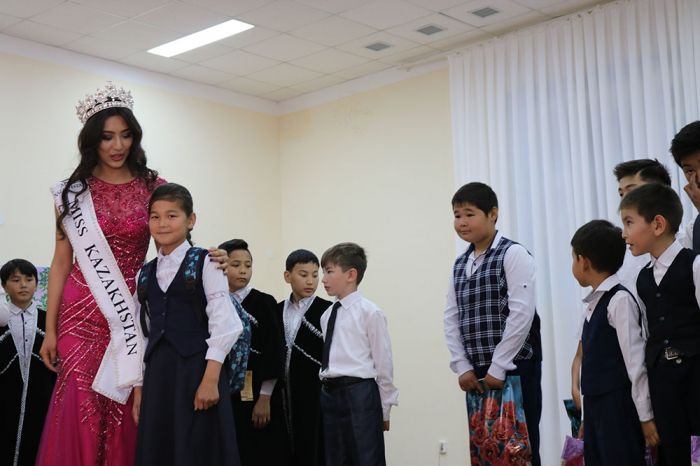 Поэт и красавица