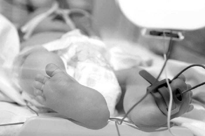Найденный в мусорном баке младенец в Костанае скончался 
