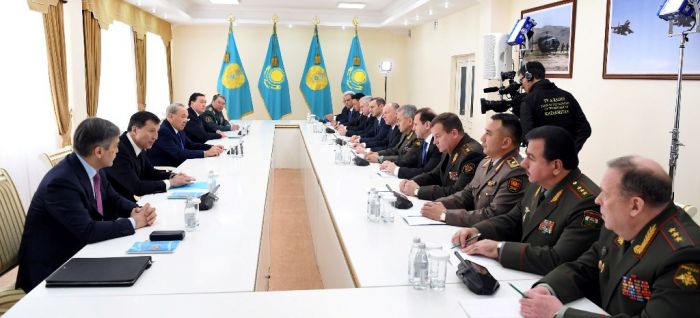 Назарбаев встретился с министрами обороны государств-членов ОДКБ 