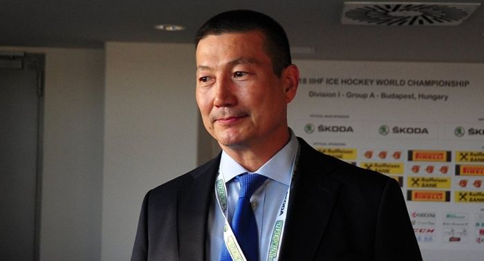 ХК "Барыс" сделал заявление по зарплате главного тренера 