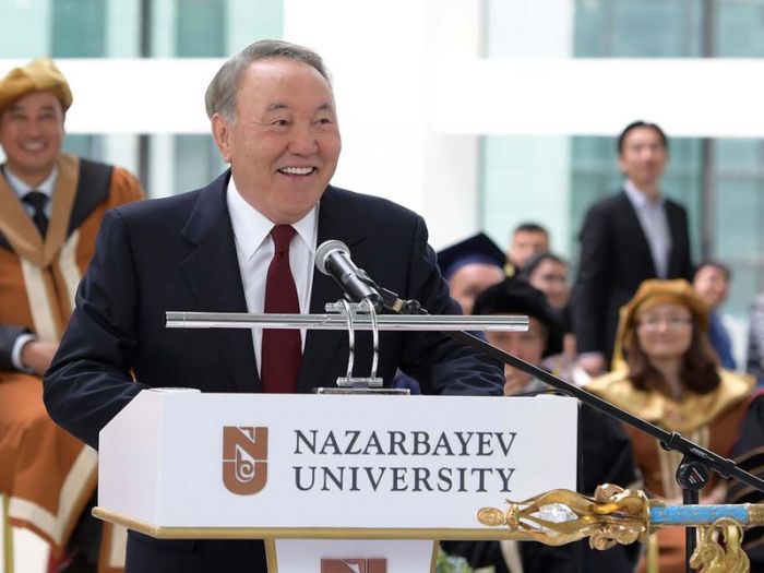 Я горжусь каждым из вас – Президент поздравил выпускников Назарбаев Университета 