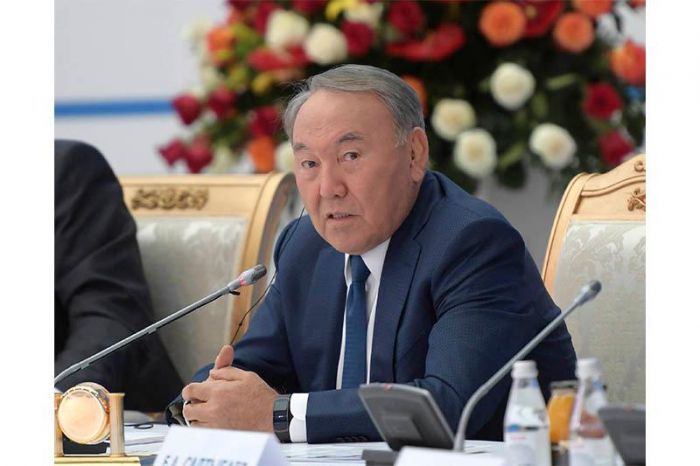 Нурсултан Назарбаев рассказал о планах выхода казахстанских компаний на биржи КНР 