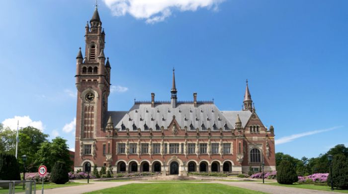 Украина передала в Гаагу тысячи документов, доказывающих участие РФ в войне на Донбассе