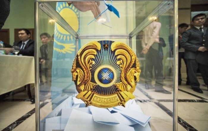 Прямых выборов акимов в Казахстане пока не будет 