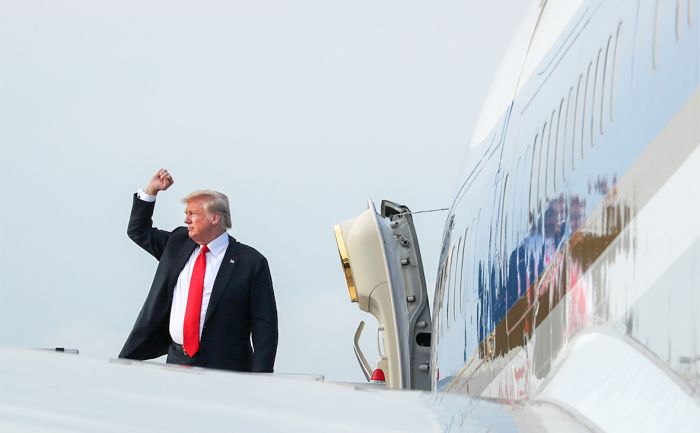 Трамп объявил о введении пошлины в 25% в ответ на кражу Китаем технологий 