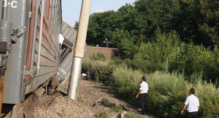 Стала известна предварительная причина крушения поезда в Жамбылской области 