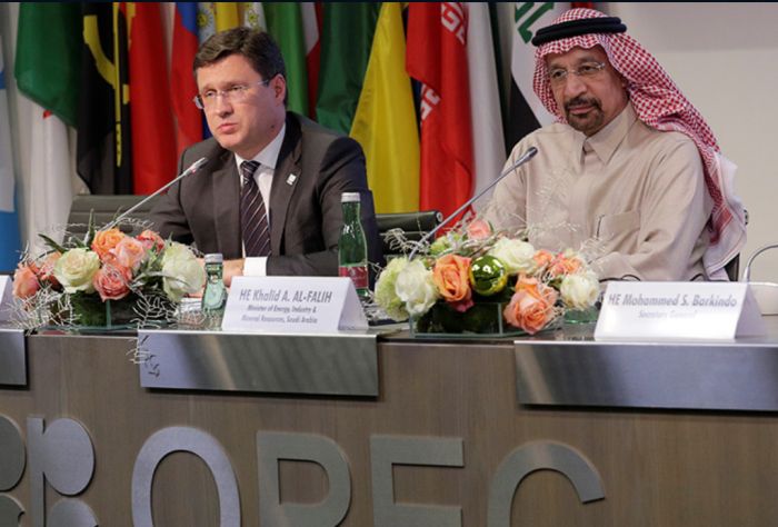 Bloomberg: три страны выступят против предложения России и Саудовской Аравии увеличить добычу нефти 