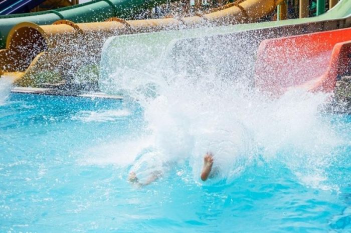 Подросток после купания в аквапарке впал в кому в Шымкенте 