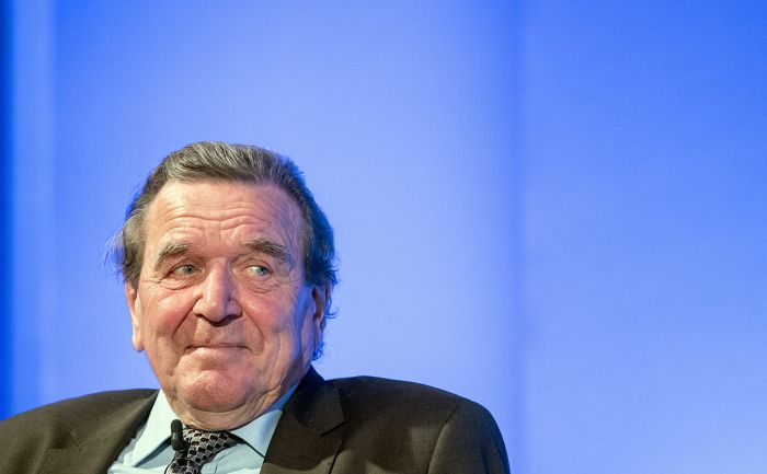 Шредер объяснил решение возглавить совет директоров «Роснефти» 