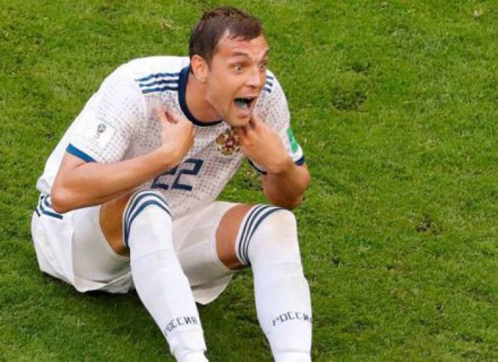 Российские игроки пожаловались на судейство после поражения от Уругвая