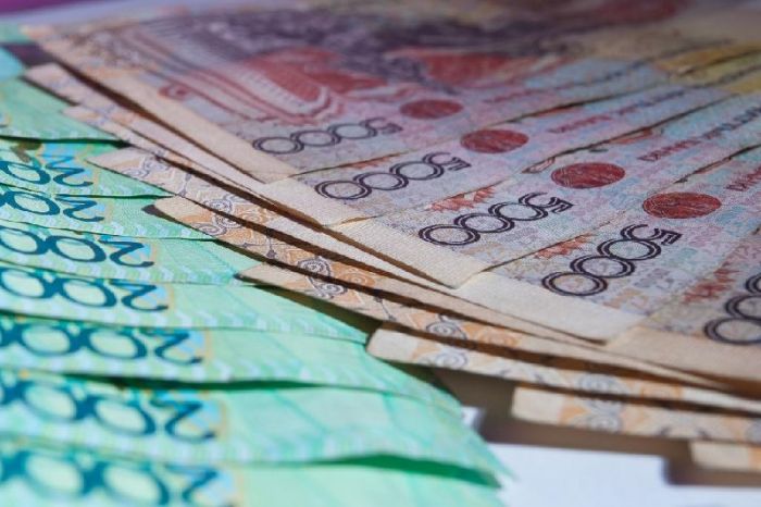 Зарплата казахстанцев растет умеренными темпами - Тимур Сулейменов 