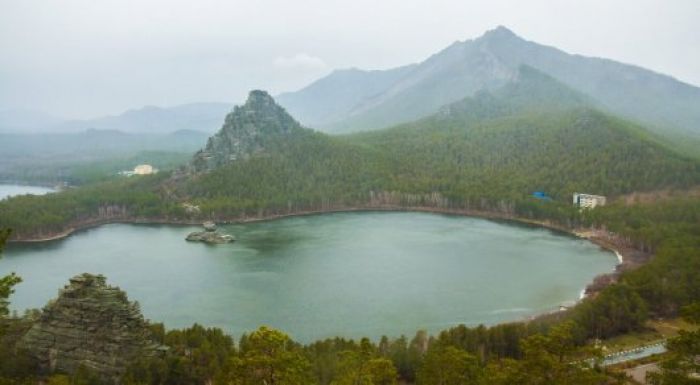 Назарбаев рассказал об иностранце, который хочет вложить деньги в "казахстанскую Швейцарию" 