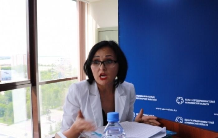 «Чмо, чмо, чмо»: Оскандалившуюся начальницу уволили в Акмолинской области