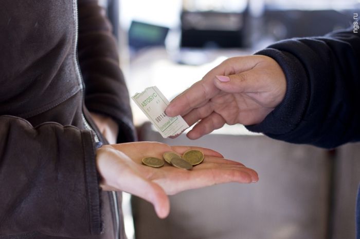 Кондуктор избил в автобусе: алматинка пожаловалась министру