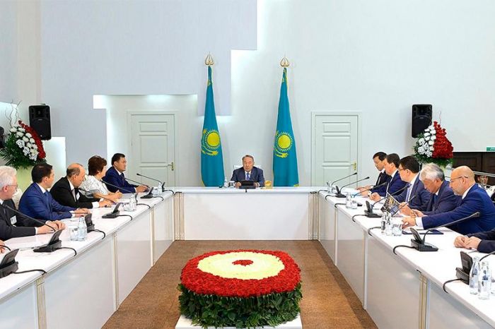 Нашими дорогами будут пользоваться правнуки - Президент РК о «Нурлы жол»