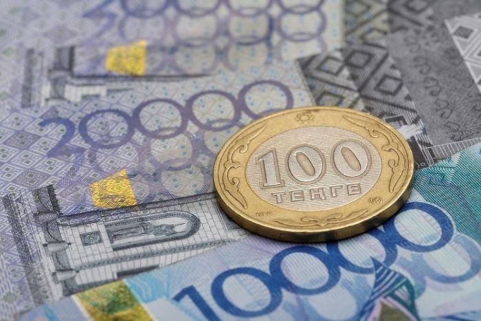 Казахстанцы могут хранить дома до 14 миллионов тенге