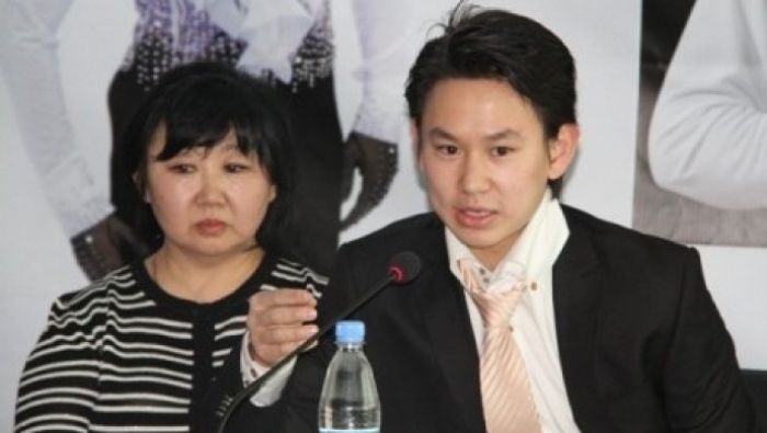 Мама Дениса Тена обратилась к казахстанцам