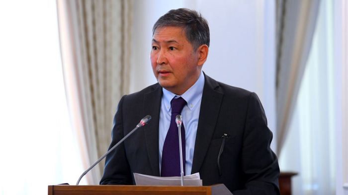 Обновленные учебники для школьников могут не доставить в срок - министр 