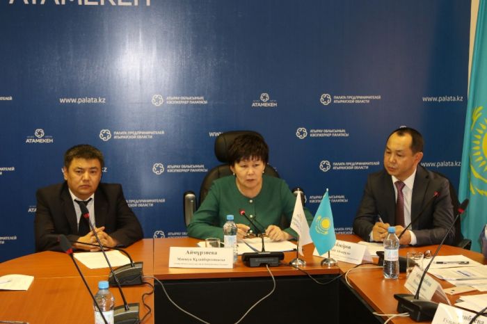 «Как же не говорить с молодёжью о СПИДе, если девочки беременеют в 15 лет?»