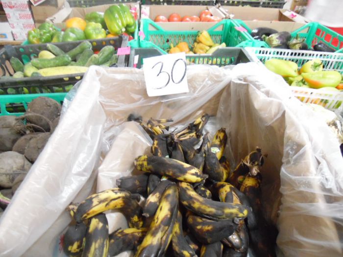 Как землю в Кызылкоге крестьянам отдать?