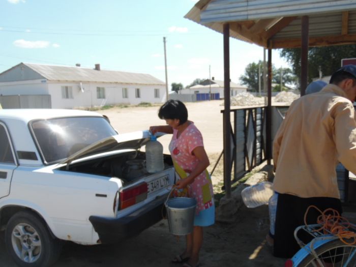 Хоть из-под земли её достаньте